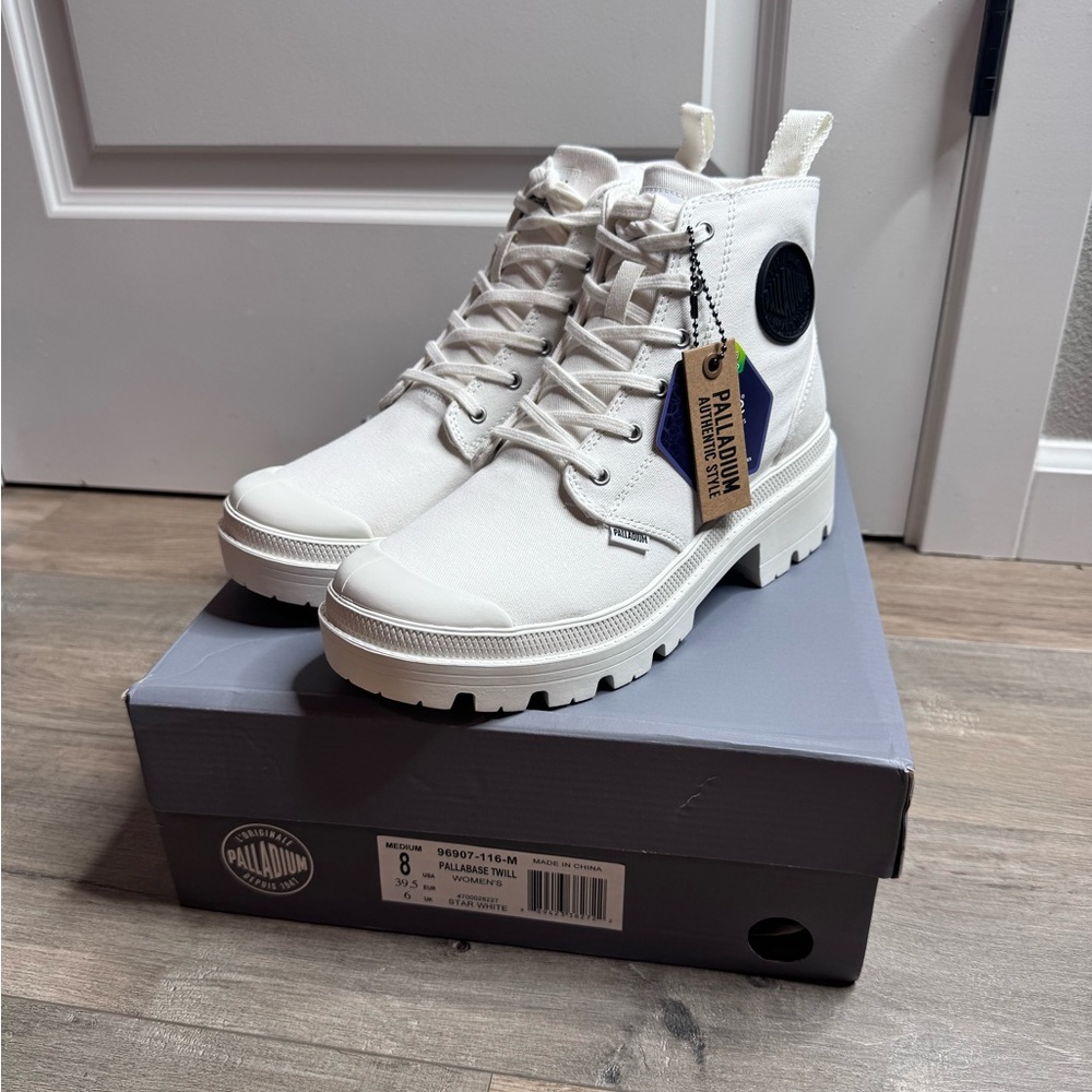 Palladium Star White Pallabase Twill Boots Women’s 8